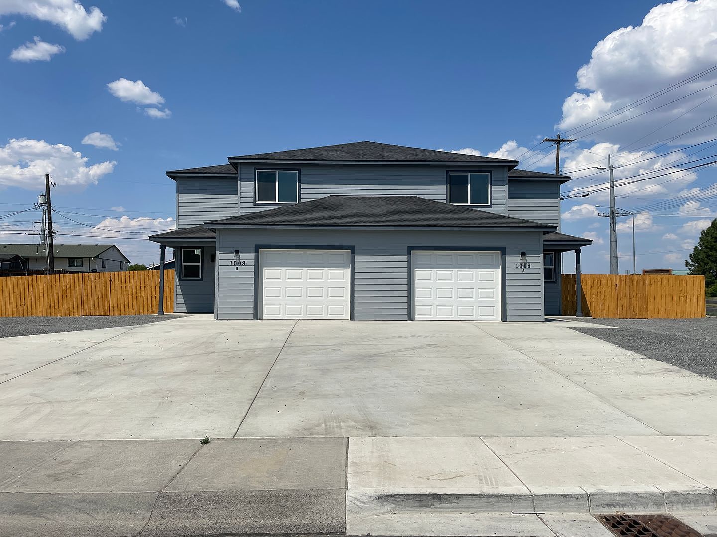 1008 W Charlotte St A, Moses Lake, WA 98837 Zillow