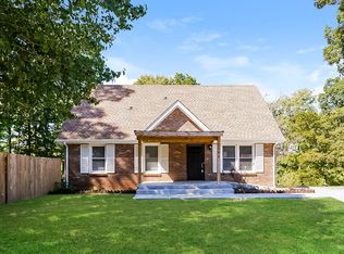 2044 Dinsmore Rd, Clarksville, TN 37040