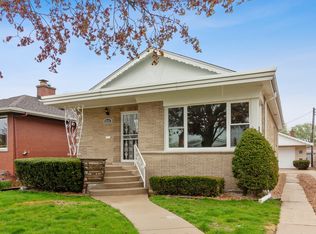 9825 S Albany Ave, Evergreen Park, IL 60805
