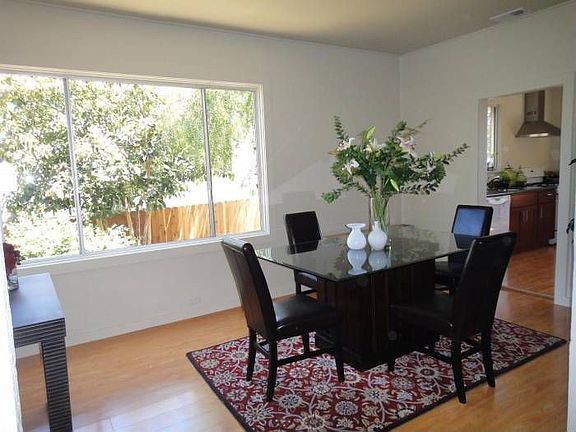 Dining Room w/picture win