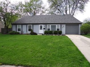 12 Ridgefield Rd, Montgomery, IL 60538