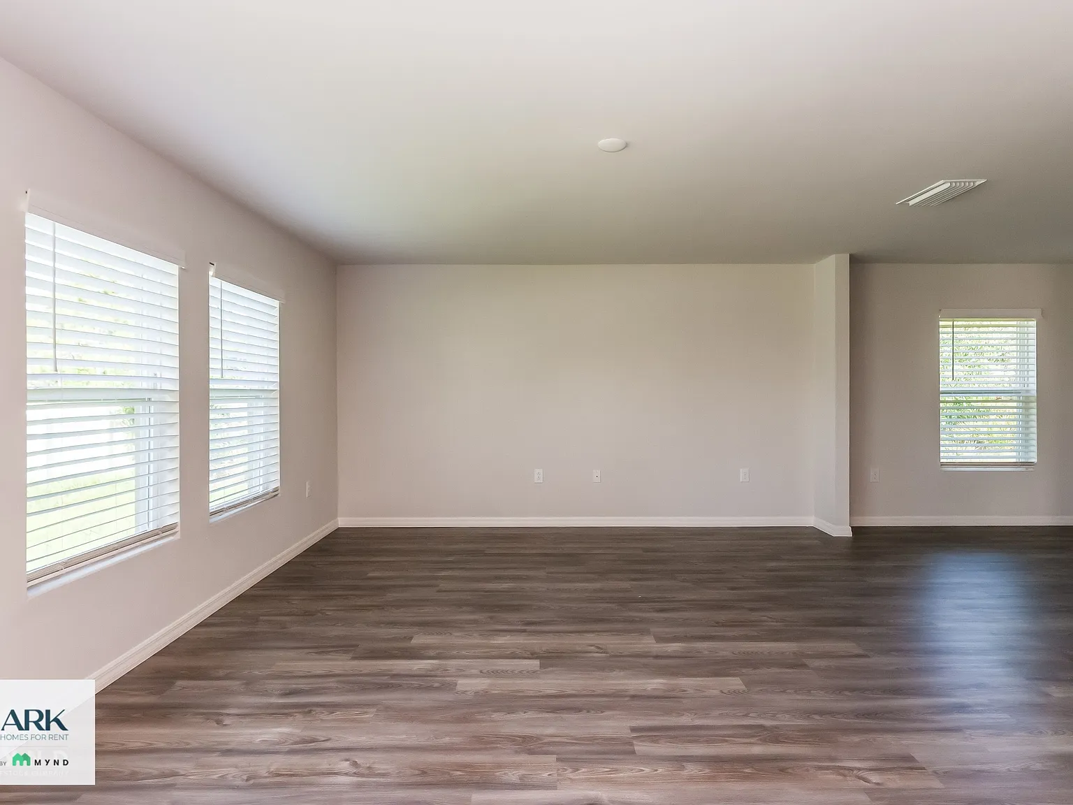 3 bed, 2.0 bath, 1246 sqft, $1,699 — Photo 4