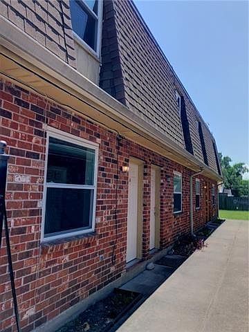 2nd image of 1620 Hickory Ave