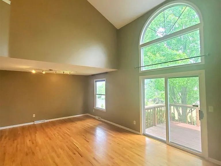 5809 Nobleton Cir — Photo 11
