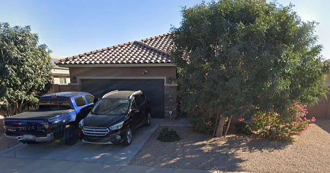 24719 W Hidalgo Dr