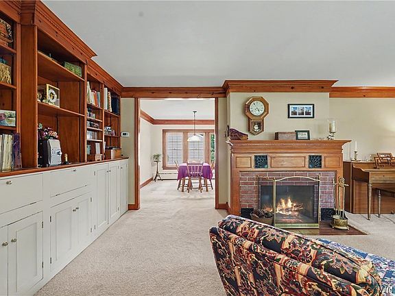 4th image of 4311 Wildwood Dr