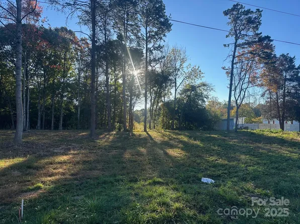 2378 Mount Pleasant Rd #2, Sherrills Ford, NC 28673