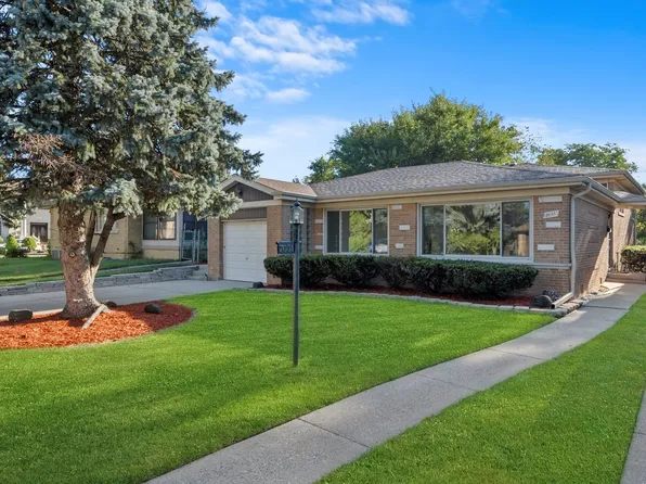 7051 N Keating Ave, Lincolnwood, IL 60712