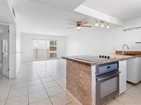 1245 West Ave APT 502, Miami Beach, FL 33139
