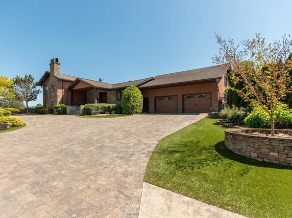 59 White Oak St, Franklin, NC 28734