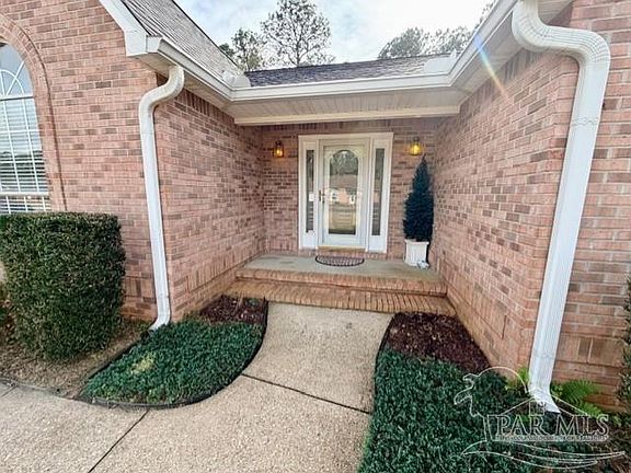3rd image of 3441 Argyle Dr