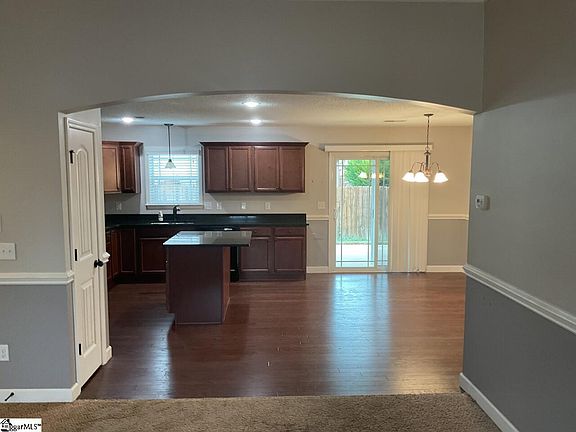 5th image of 313 Gleaner Dr