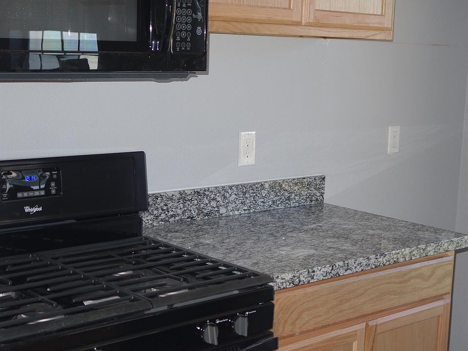 2nd image of 621 Greenlawn Blvd