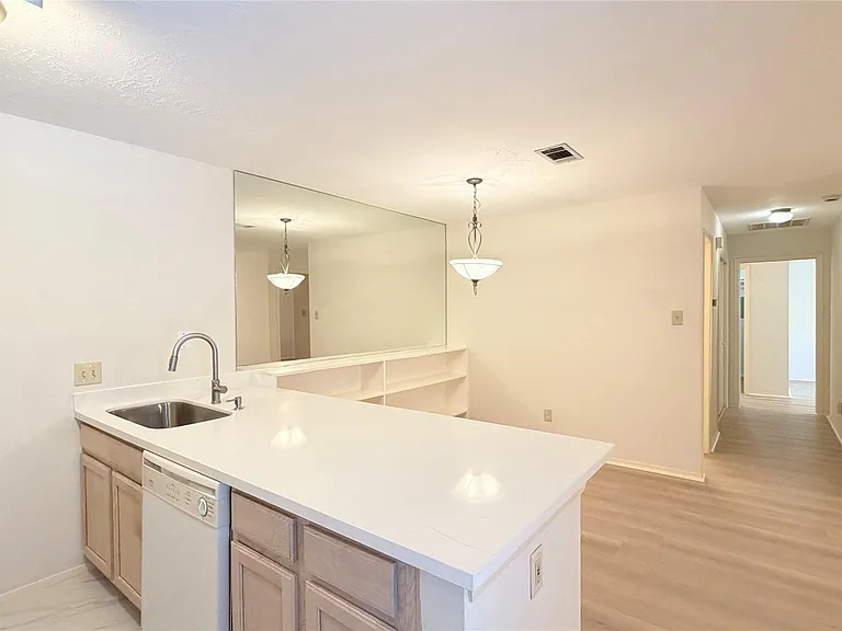 10555 Turtlewood Ct #2209 — Photo 4