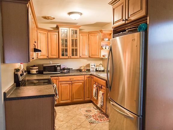 2nd image of 4615 Oakdale Dr