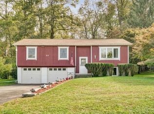 50 Camelot Rd, Poughkeepsie, NY 12601