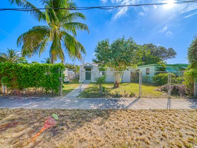 8093 NW 21st Avenue, Miami, FL, 33147