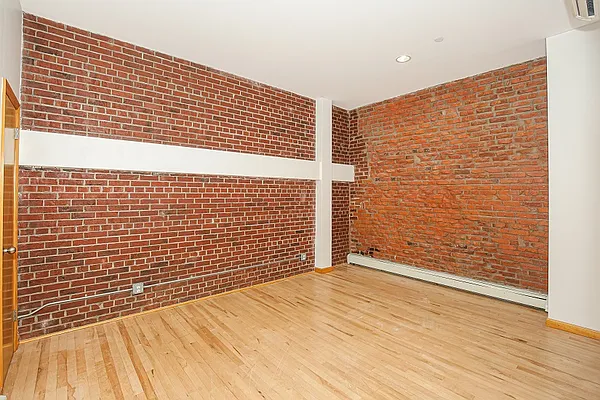 Rented by Sapo Group | media 33