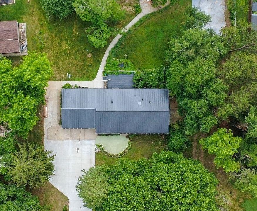1st image of N1544 Poeppel Rd