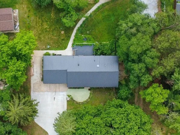 N1544 Poeppel Rd, Fort Atkinson, WI 53538