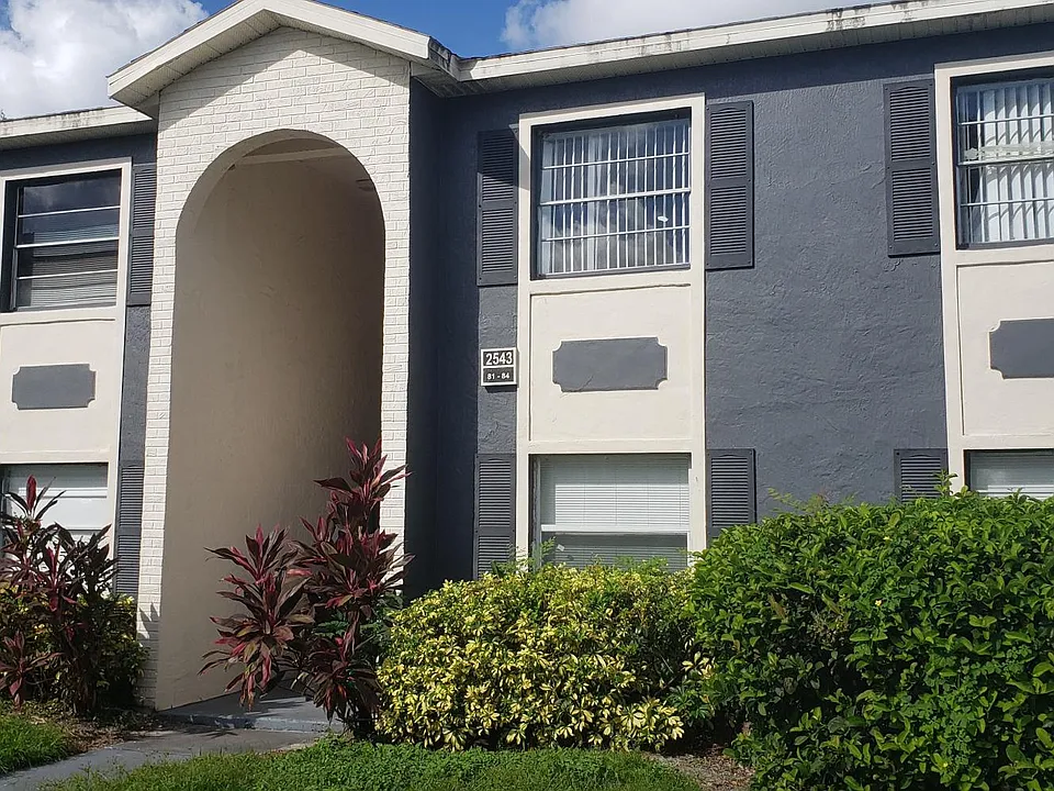 2543 N Alafaya Trl #84
