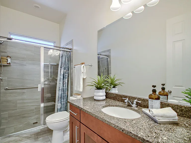 10443 W Nosean Rd #B — Photo 6