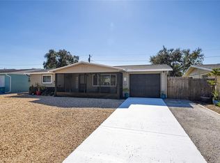 5040 Beacon Hill Dr, New Port Richey, FL 34652