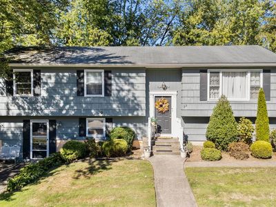 23 Meadowbrook Road, West Haven, CT, 06516