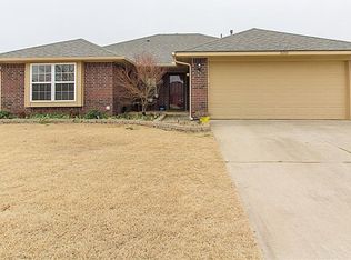 308 Tecumseh Mdws, Norman, OK 73069