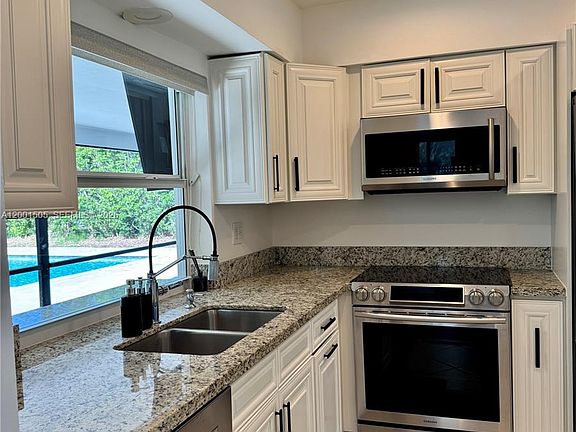 2nd image of 1093 SW 14th St