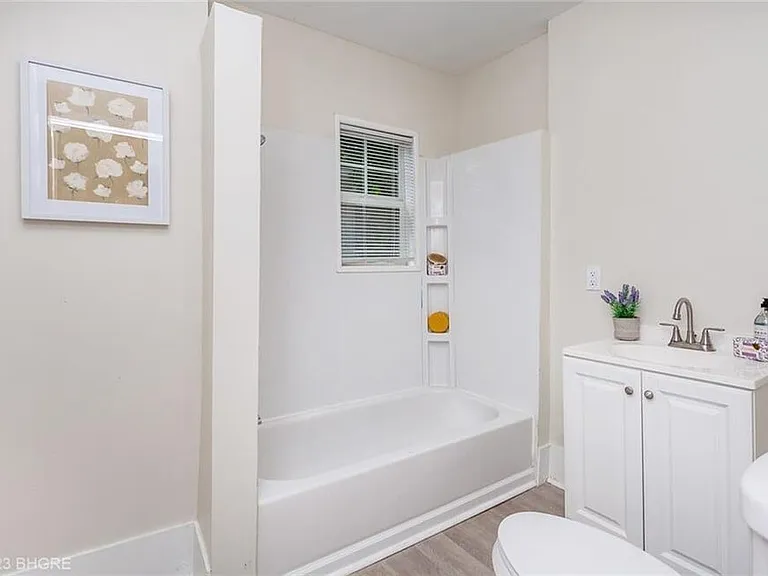 1215 Clark St — Photo 25