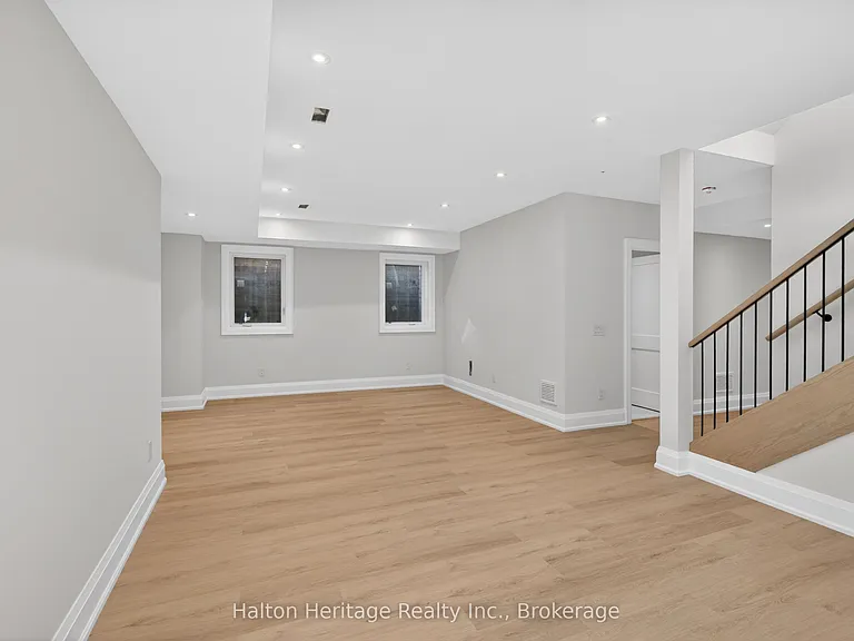 148 Herald Ave — Photo 39