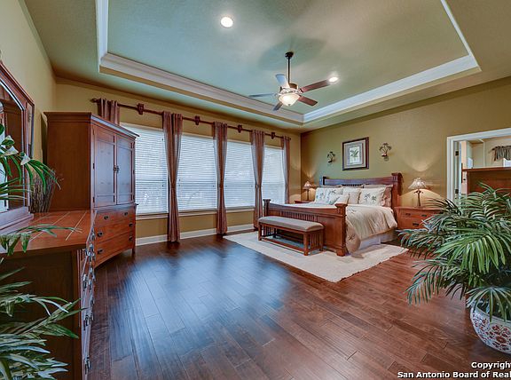 2nd image of 26118 Park Bend Dr