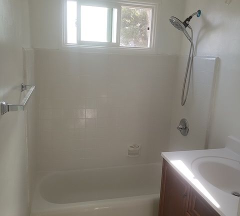 5th image of 128 E Caldwell St #C