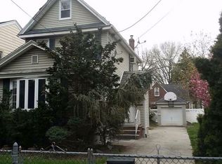 14210 Poplar Ave, Flushing, NY 11355