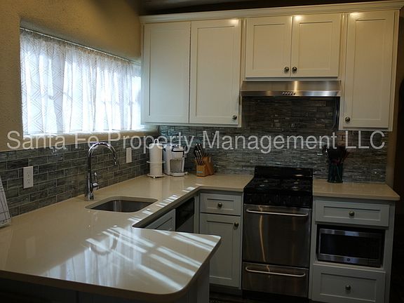 2nd image of 134 W Buena Vista St APT C