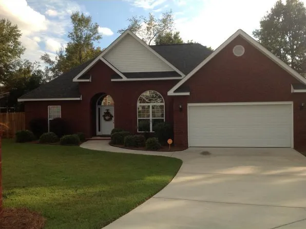 112 Jeannette Pl, Centerville, GA 31028