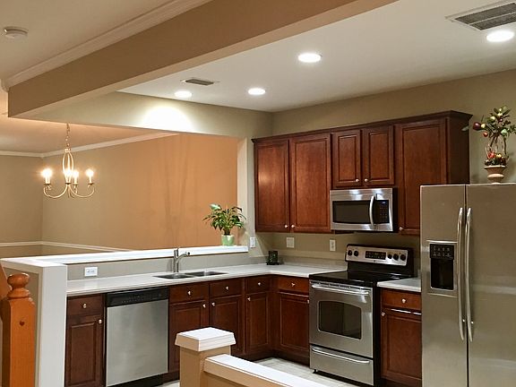 4th image of 4119 Rosecliff Ln
