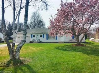 5878 Kellar Rd, New Franklin, OH 44319