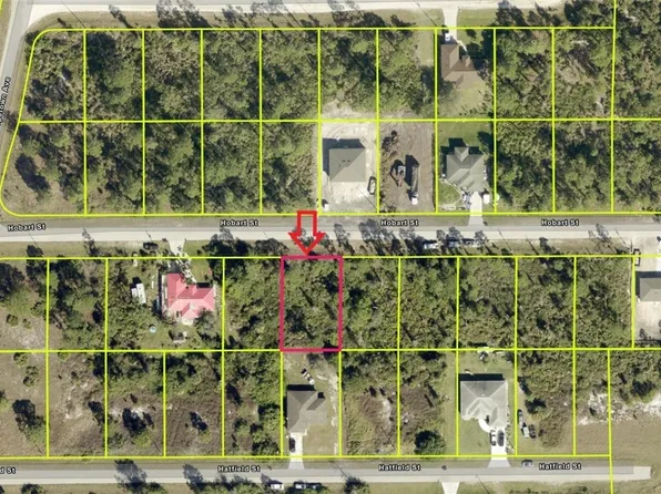 1026 Hobart St, Lehigh Acres, FL 33974