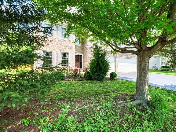 2nd image of 1414 Glenside Dr
