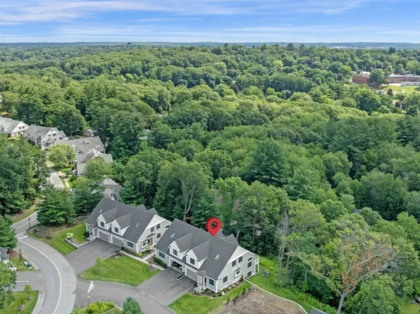4 Talbot Ln, Reading, MA 01867