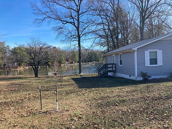2nd image of 474 Clarke Ln