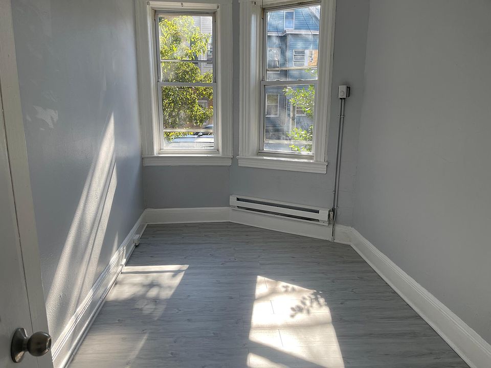 2nd image of 166 8th St #1D