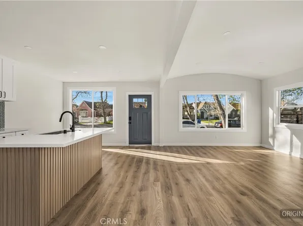 2037 W 64th St, Los Angeles, CA 90047