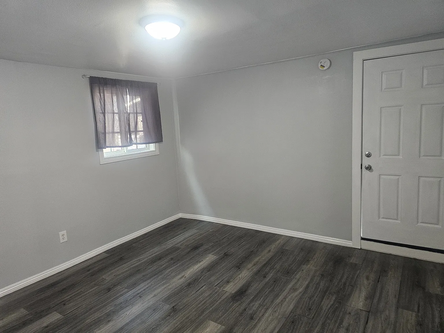 1 bed, 460 sqft, $1,800 — Photo 2