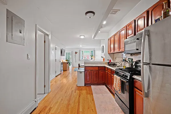 Rented by Nest Seekers International | media 6