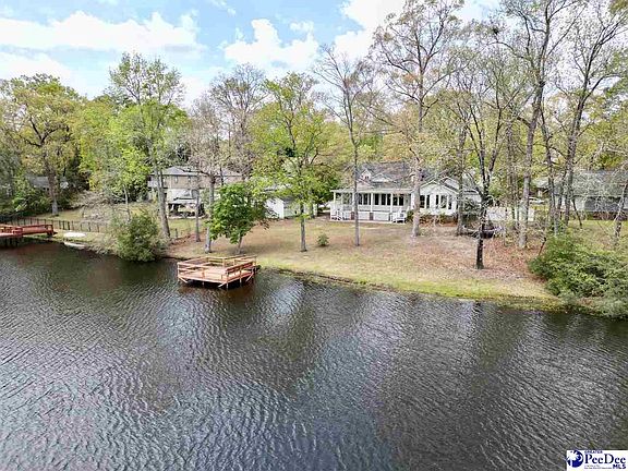 3rd image of 2208 Timberlane Dr