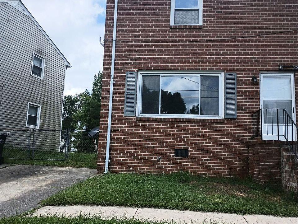 1st image of 2247 Dellrose Dr #A