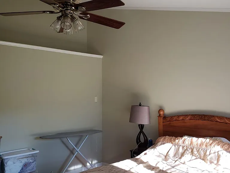 Master Bedroom (upper level)